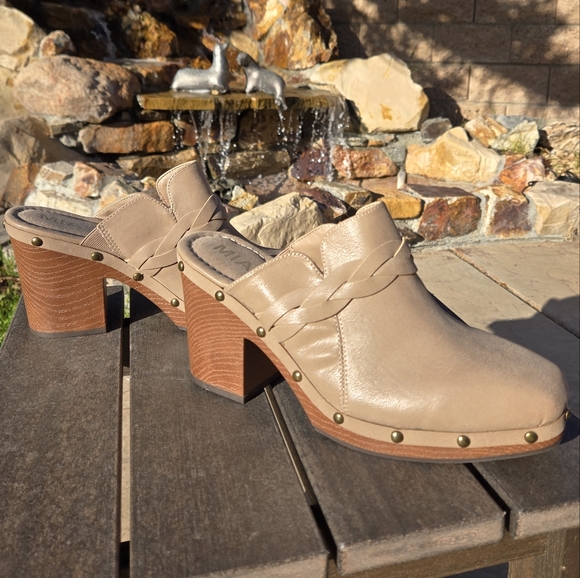 MIA Shoes - NWT MIA Tan Mules Comfortable Stylish Footwear